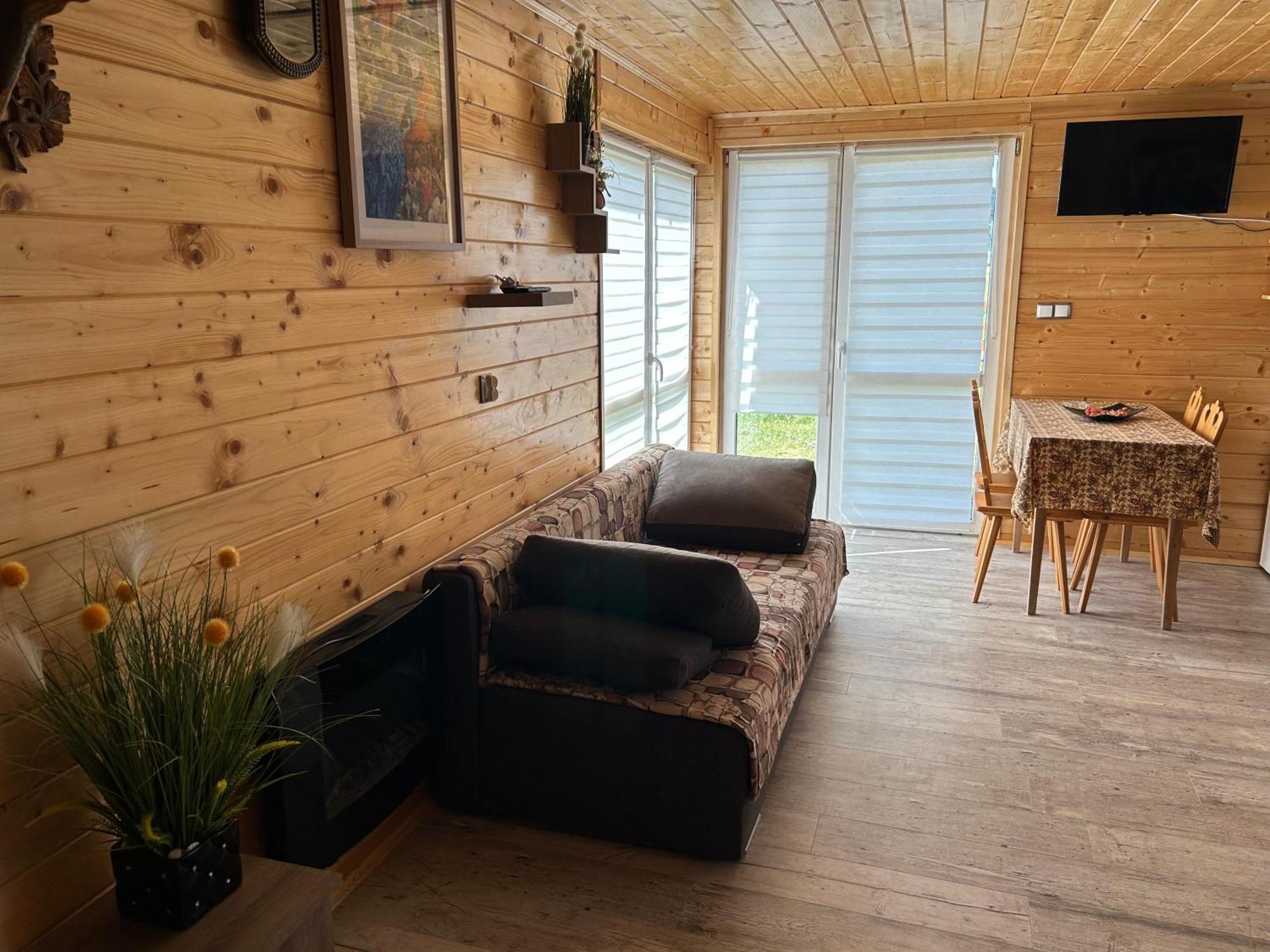 Domek Caloroczny Poręba Wielka Kültér fotó