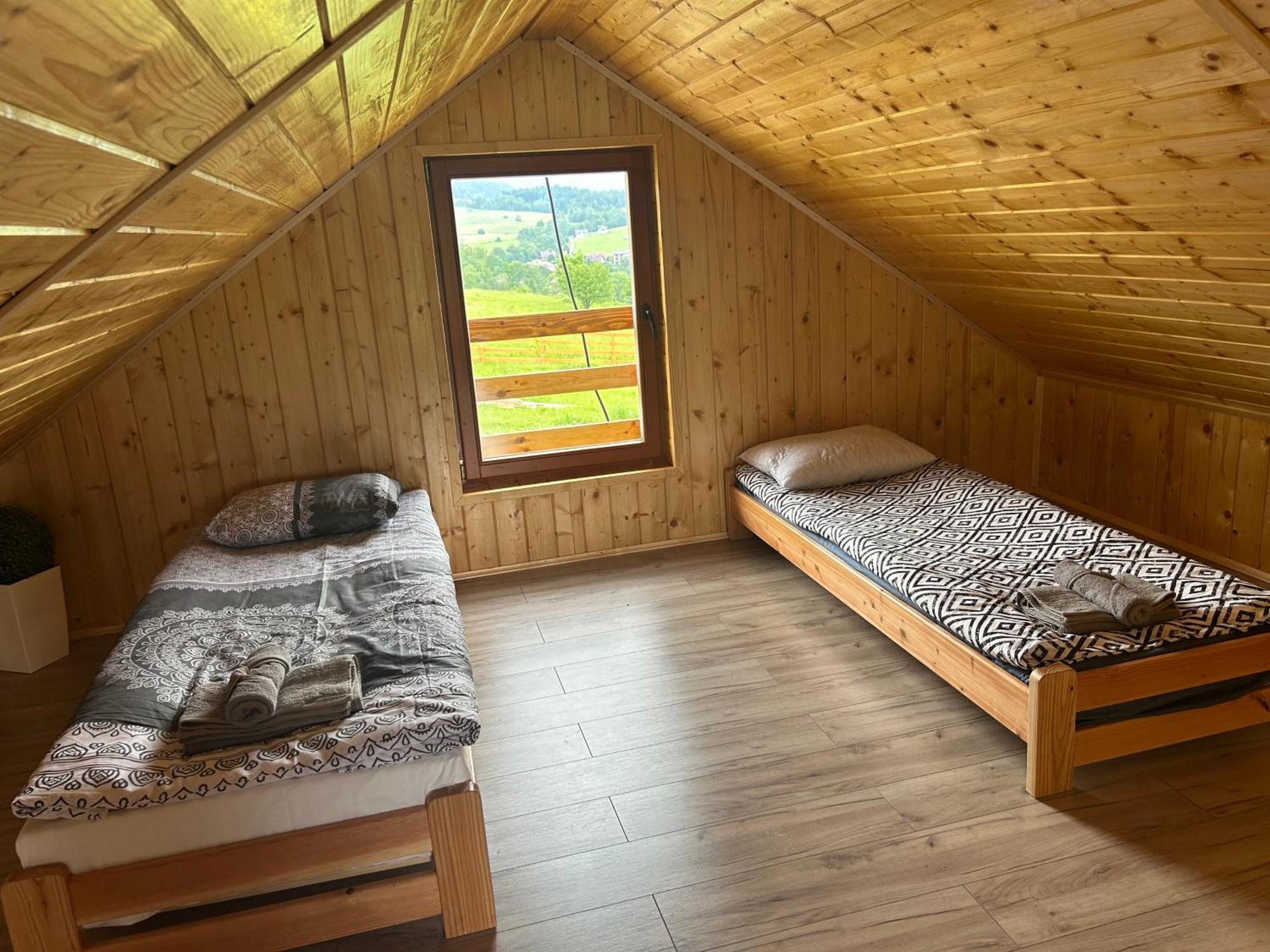 Domek Caloroczny Poręba Wielka Kültér fotó